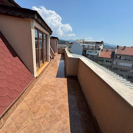 Luxury Attic Apartment, Centre, Two Big Terraces * Kazanlŭk